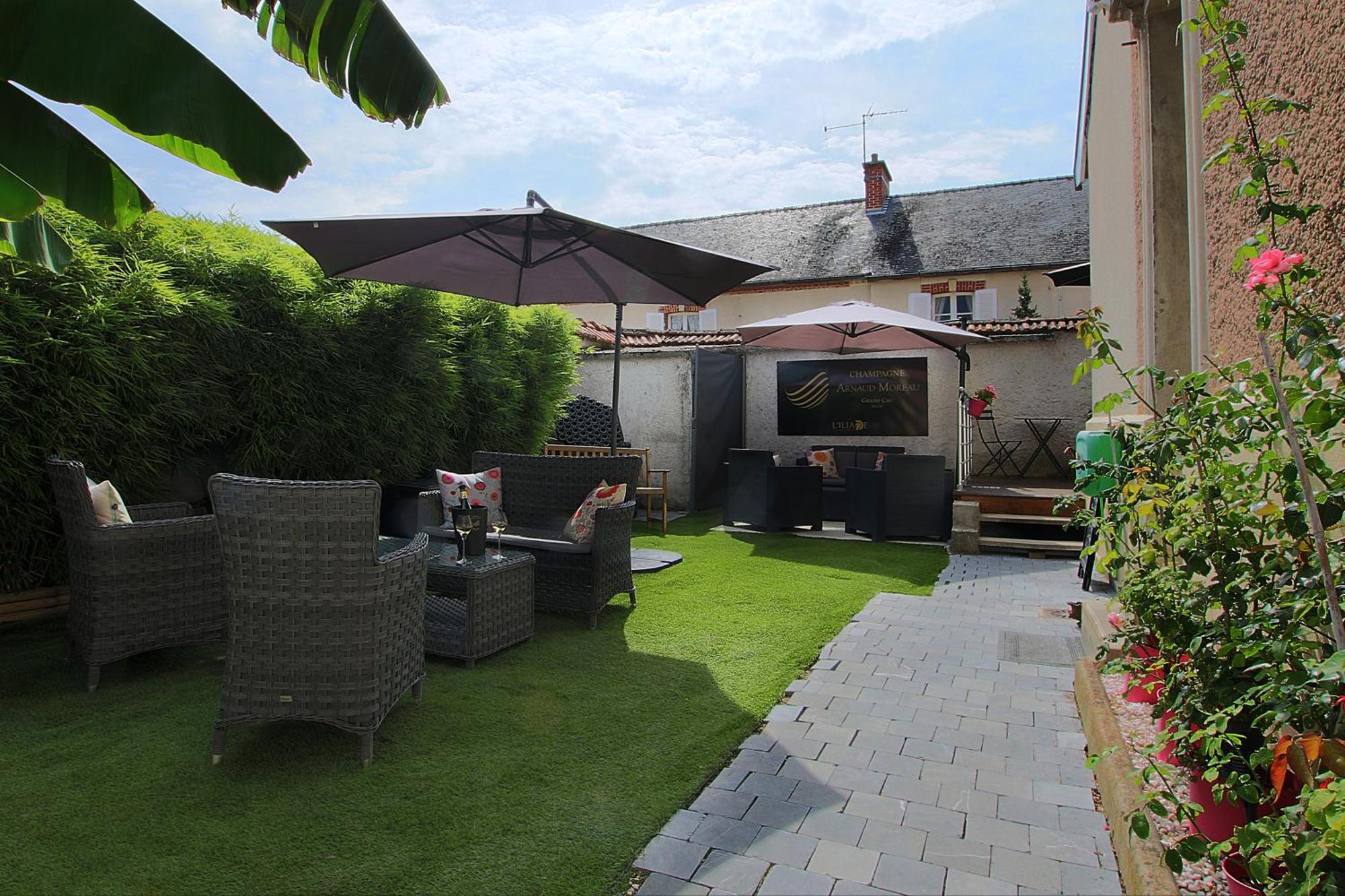 L'Iliade - Chambres D'Hotes - B&B A Bouzy Exterior photo