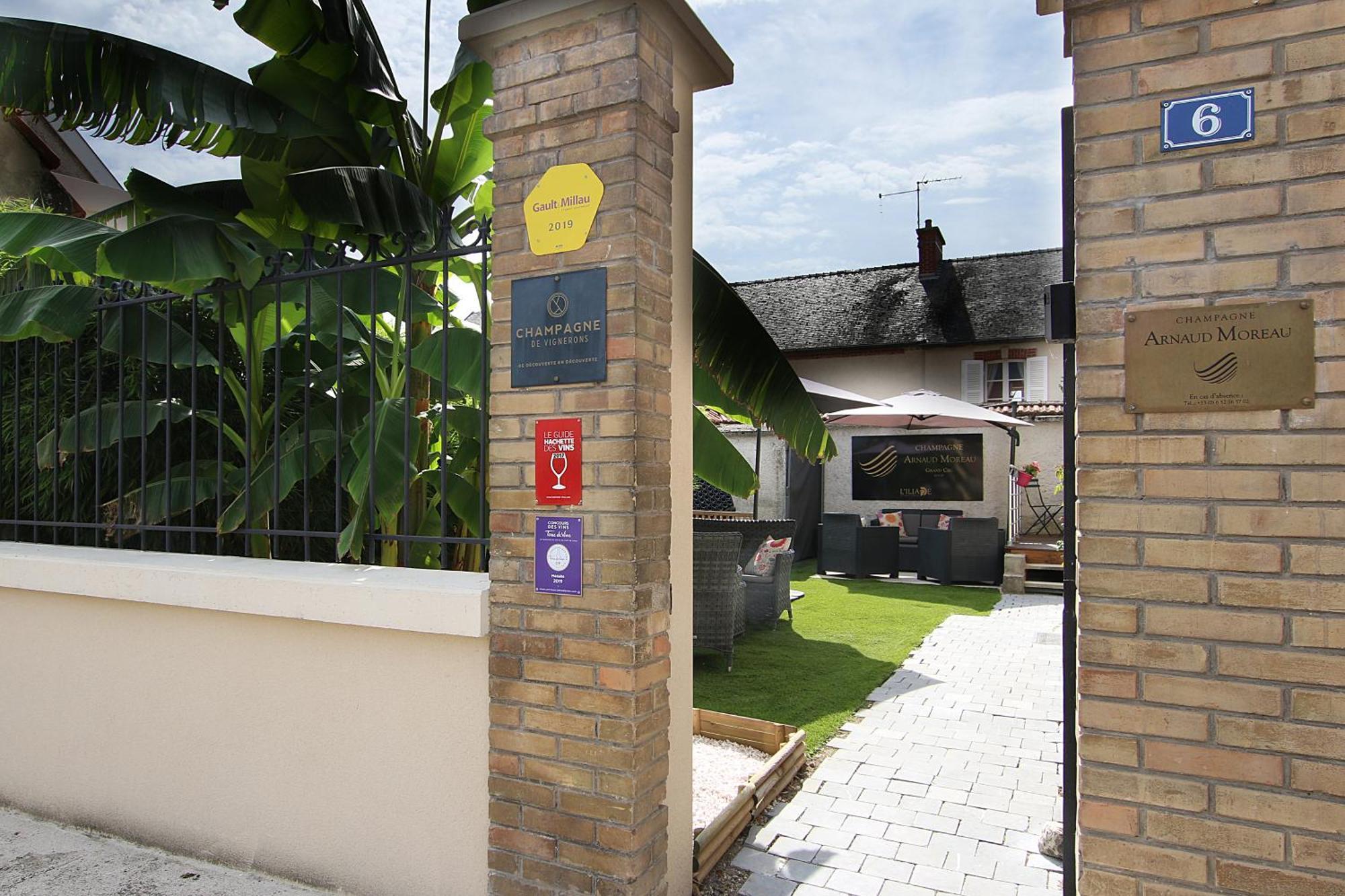 L'Iliade - Chambres D'Hotes - B&B A Bouzy Exterior photo